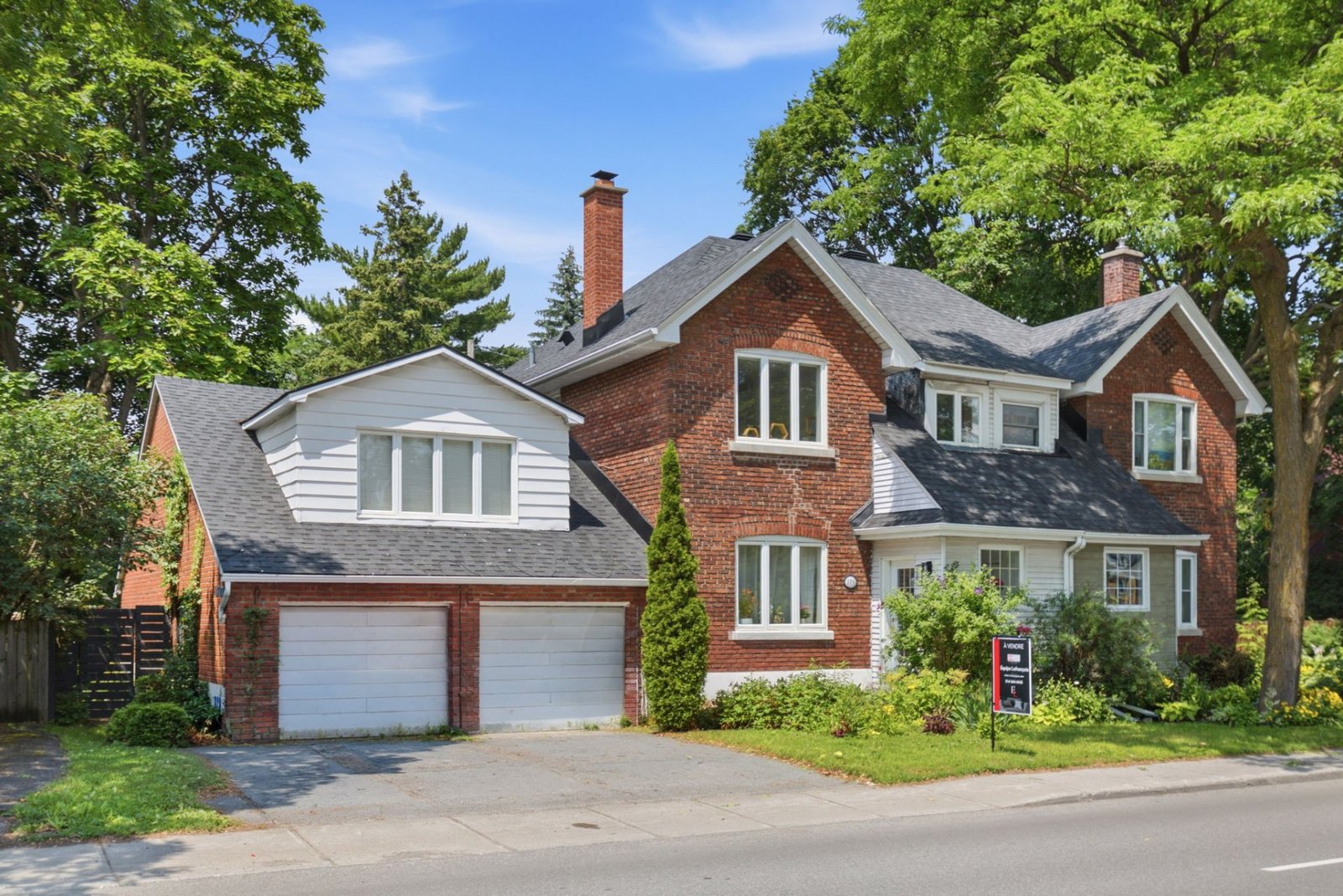 Photo — 119 Boul. Graham, Mont-Royal